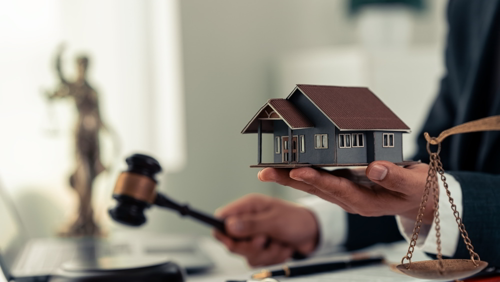 How to Choose the Right Property Lawyers: 9 Factors That&nbsp;Matter